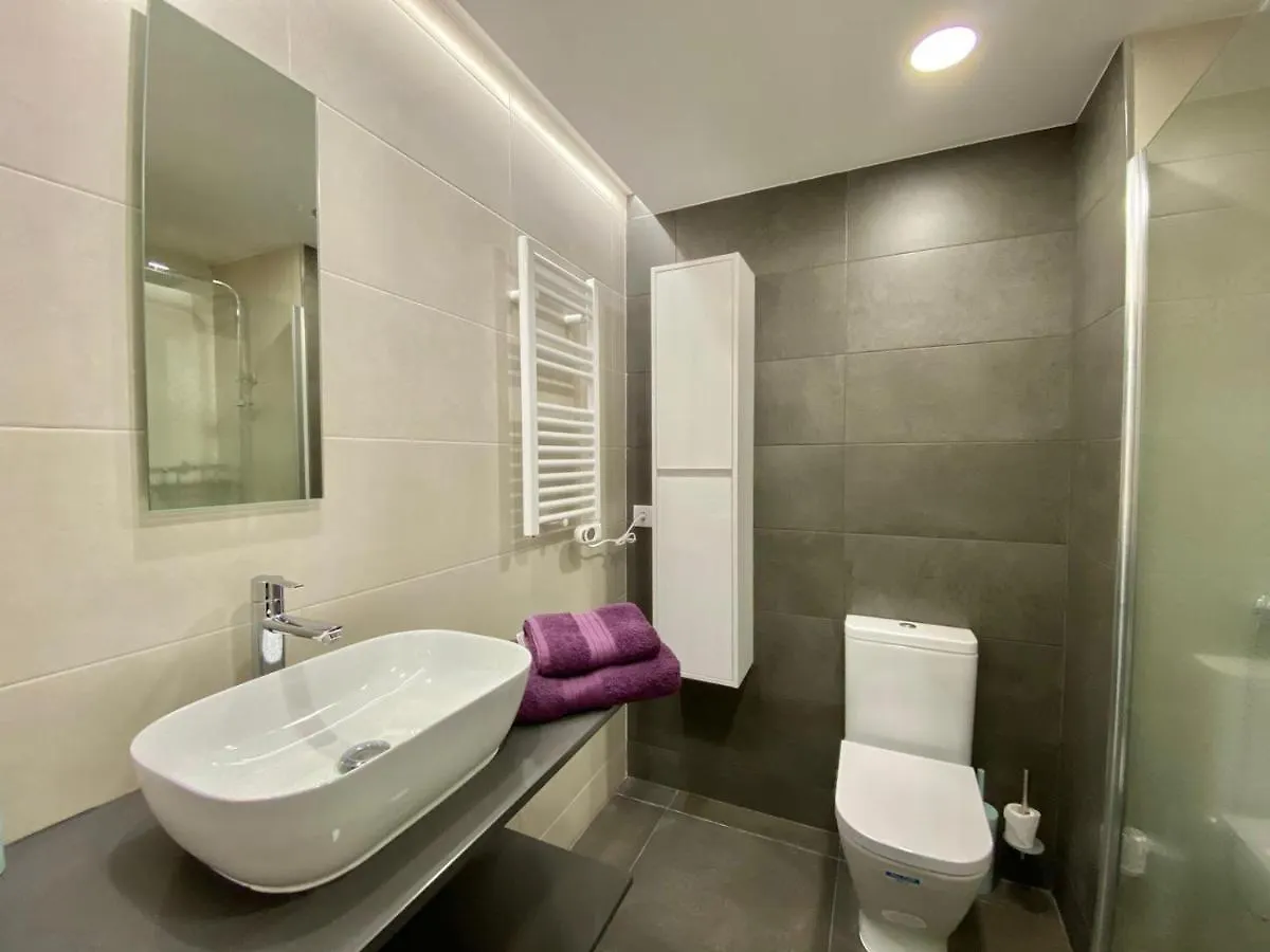 Gold Dreem Les Corts Apartman Barcelona