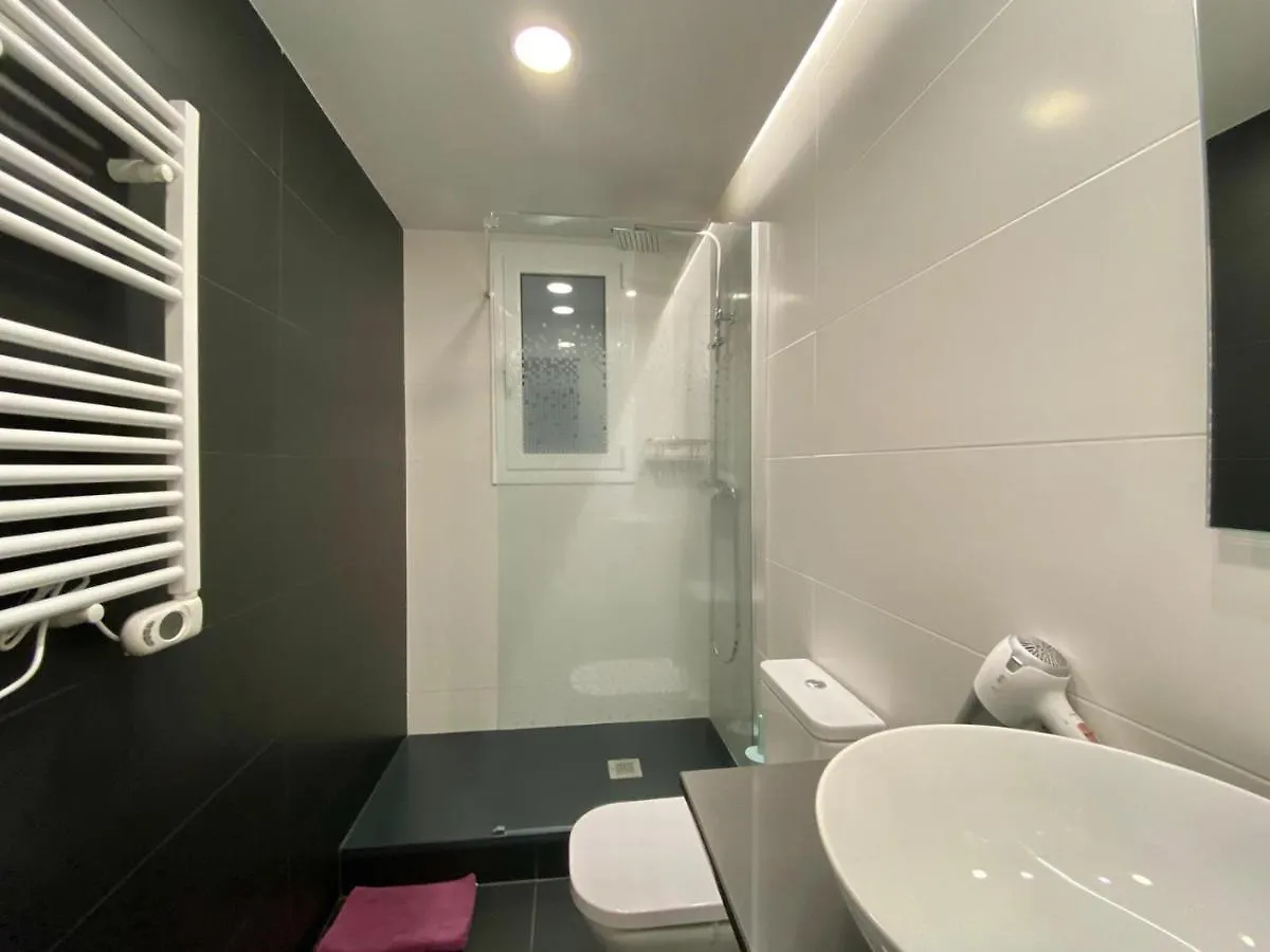 Gold Dreem Les Corts Apartman Barcelona