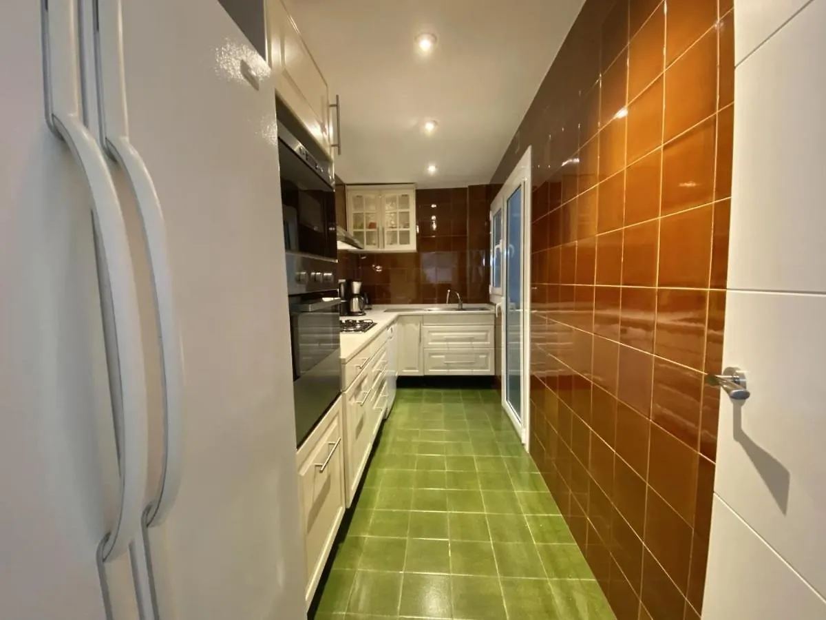 Gold Dreem Les Corts Apartman Barcelona