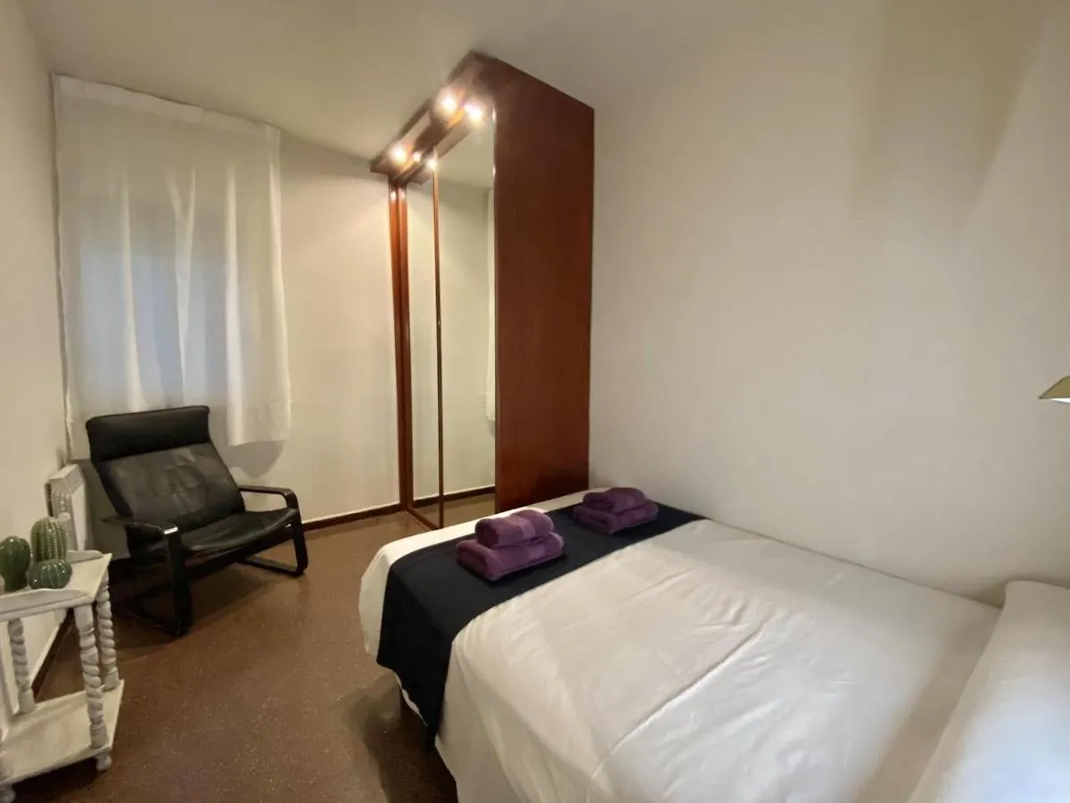 Gold Dreem Les Corts Apartman Barcelona