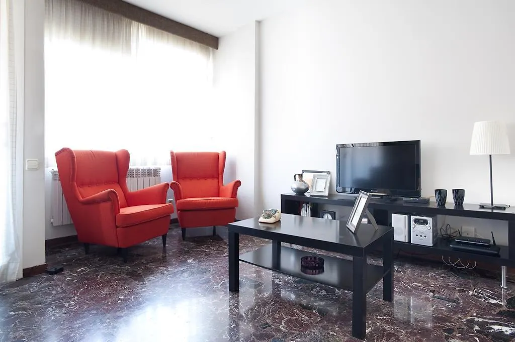 Gold Dreem Les Corts Apartman Barcelona 0*,