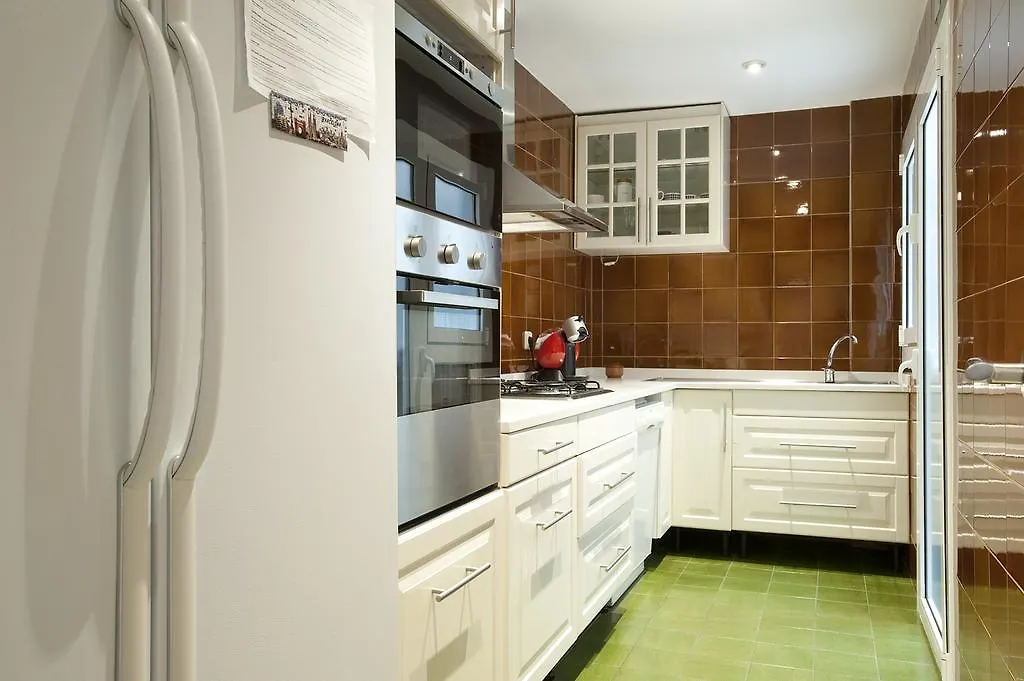 Gold Dreem Les Corts Apartman Barcelona